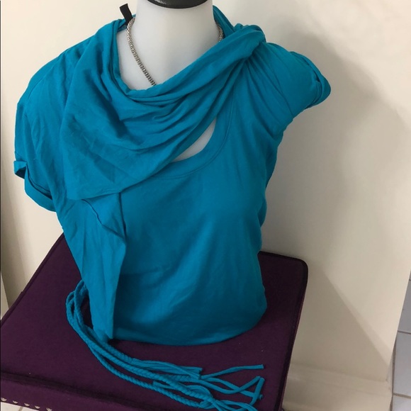 BCBGMaxAzria Tops - BCBGMAXAZRIA XS T-shirt with scarf design